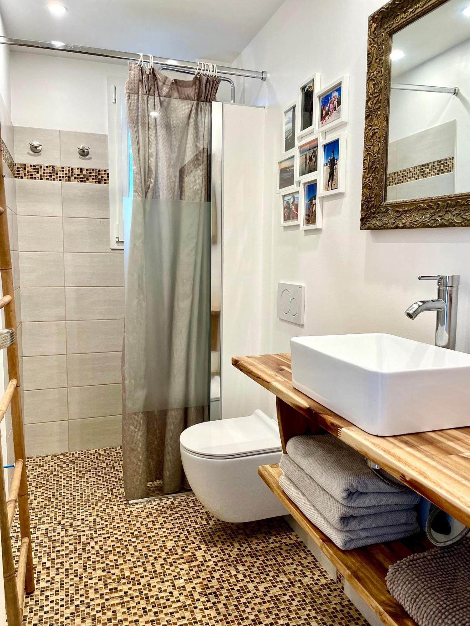 ラシオタLes Pinsonsアパートメント エクステリア 写真